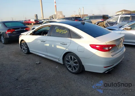 2015 Hyundai Sonata Limited 2.0T z USA, uszkodzony, nr VIN 5NPE34AB9FH142993